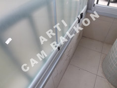 Balkon Camlama